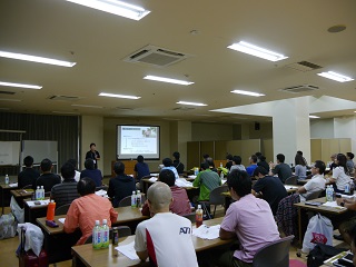中級ワークショップ　座学の講義の様子
