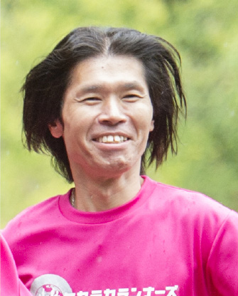 新岡浩之さん(49歳)