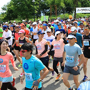 いまエントリーできる！この夏のハーフマラソン