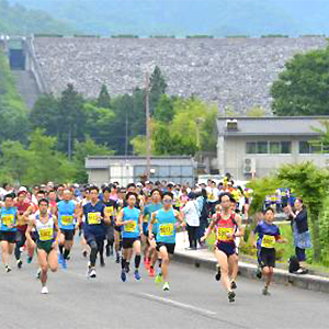 山や緑、美しい景観を楽しめる！5月～7月のロードレース