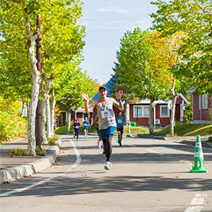 美しい「日本のスウェーデン」の街並みを駆け抜ける「当別スウェーデンマラソン2023」10月22日（日）開催！