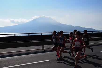 錦江湾と桜島！素晴らしい景色と激アツな応援の中を駆ける「鹿児島マラソン」