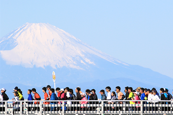 締切間近！都心から一番近いリゾートで、大海原と菜の花を眺めながら走れる「第45回館山若潮マラソン」