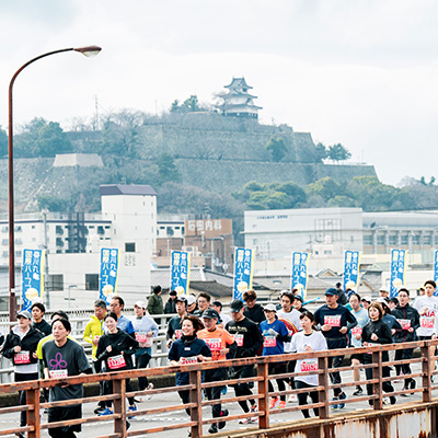 世界屈指の高速コースで自己ベストへ！「香川丸亀国際ハーフマラソン」は2月6日・7日開催