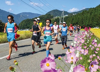 2018第17回越後湯沢秋桜ハーフマラソン