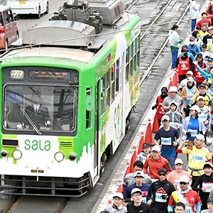 市電と並走し桜並木や田園風景を楽しむ！「鈴木亜由子杯 穂の国・豊橋ハーフマラソン」締切間近