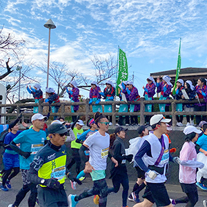 大会レポ90点超え！絶品うなぎも並ぶエイドが大好評「第4回にしおマラソン」受付中