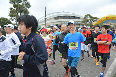 ハーフの制限時間は3時間。絶景を味わいながら完走を目指そう！