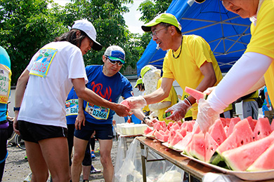 10km毎にフードを用意。内容はお楽しみに！