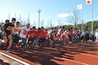 会場は佐野市運動公園。陸上競技場がスタート/フィニッシュとなる