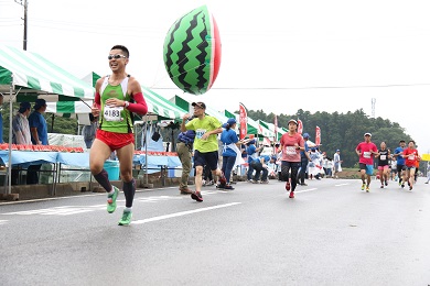 富里名物の給スイカ所！