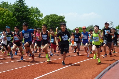 6年間を連続完走した小学生には皆勤賞も！