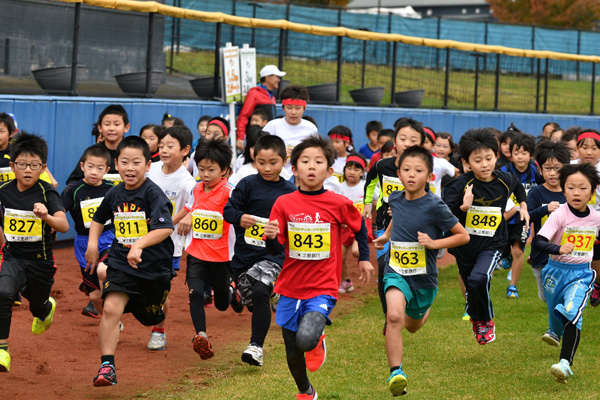 小学生のニコニコランは、2学年ごとに部門が分かれています