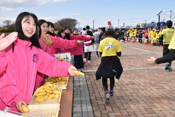 大会のスタッフも沿道のギャラリーも温かい声援をくれる