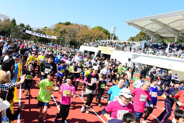 3kmには小学生から参加可能。市民に浸透した大会