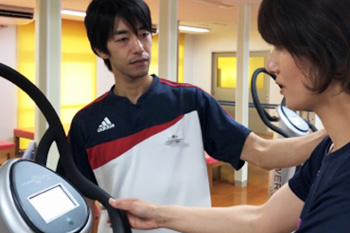 ランナーズマイスターの活動インタビューvol.３ 健康志向から競技志向まで。ひとりひとりのランニングライフに合わせて トレーニング×栄養面からランナーをサポート