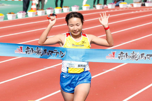 【MCCニュース】高知龍馬マラソン　地元出身の森本紗和選手（ヤマダ電機）が女子大会新記録で優勝！