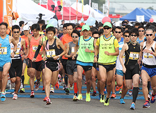 「フルマラソンの脚づくり」に定評のある東京30Kは、秋冬の2回開催