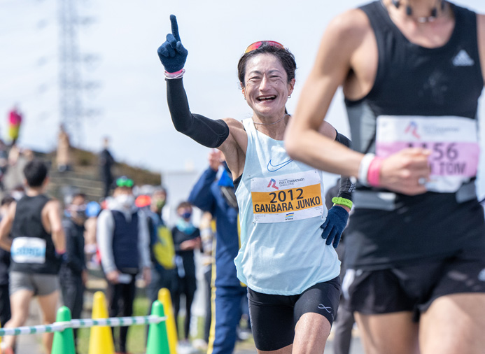 第1回ランナーズフルマラソンチャレンジ2022in板橋荒川河川敷（写真／軍記ひろし）