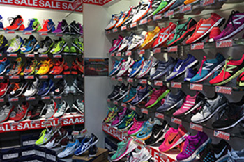 【知っ得】ランニング・陸上競技専門ショップが新宿にオープン！