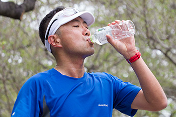 【知っ得】ランニング中の脱水対策のポイントは、水分＋ “ミネラル” 補給！