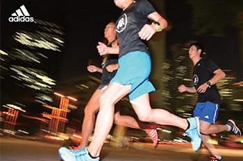 【知っ得】日本人ランナーを速くするために作られたアディゼロシリーズを市民ランナー50人が採点！レースに向けて「シューズ選び無料相談会」実施中