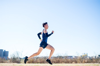 【知っ得】八木勇樹さんが「使い倒す」ランニングの相棒とは？(PR)