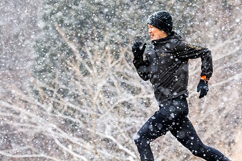 【知っ得】－15℃、雪の中の月間900kmを支える GORE-TEX® SHAKEDRY™（PR）