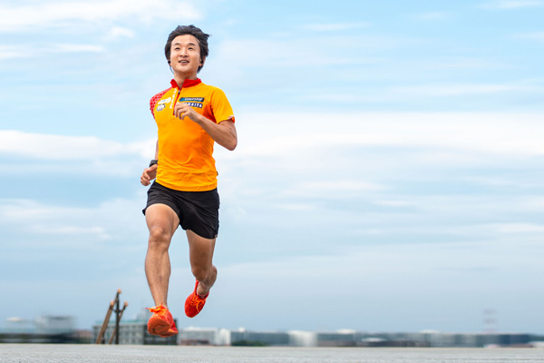 【知っ得】世界の超人レースに挑戦するウルトラランナー　その長時間トレーニングを支えるのは音楽とラジオ番組(PR)