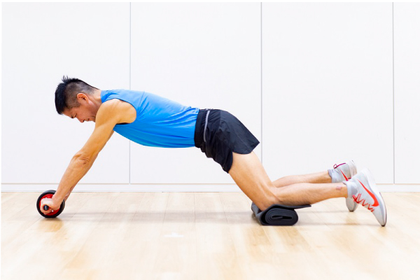 サブ3は夢じゃない！腹筋ローラーは時短トレーニングの極みです！