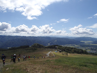 そしてひたすら登りが続く……