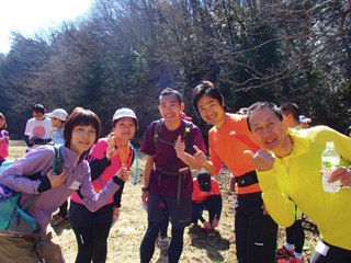 「Trail Ducks」と「水曜トレイル団!!」「bebedores」、その友人からも参加者があり多くのランナーが続々と集合！