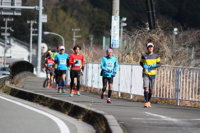 フルマラソンの制限時間は6時間！　ゆっくりランナーや初フルの方も挑戦しやすい。