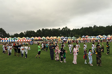 盆踊りや花火など夏らしいイベント満載。浴衣を着てくれた人には写真をプレゼント！