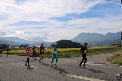 ハーフ14km過ぎの木島平