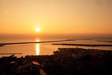 日本海に沈む”夕日”は絶景です！