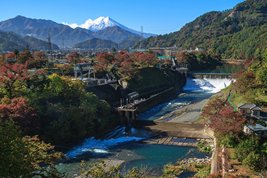 きれいな紅葉と富士山が一緒に見られるかも