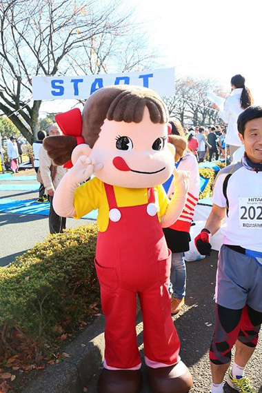 ペコちゃんでおなじみ、不二家のお菓子セットが参加賞としてもらえる