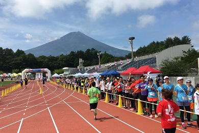 富士山を望むコース