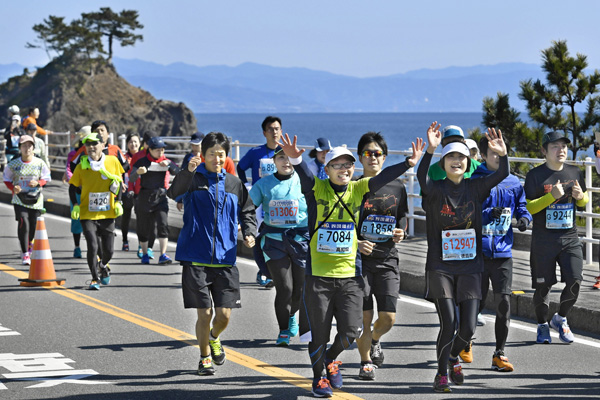 コースの半分ほどを占める海岸線の景色は素晴らしい