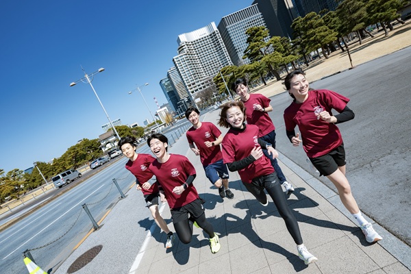 「ランナーは40代以上が多い」は事実! でも… 若者だって、走る!―早稲田ホノルルマラソン完走会―