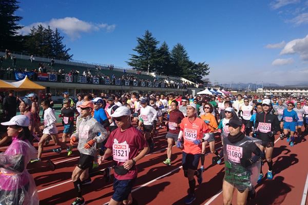 【MCCニュース】大田原マラソン、女子は吉冨博子選手（2時間37分22秒）、男子は今井隆生選手（2時間28分32秒）が優勝