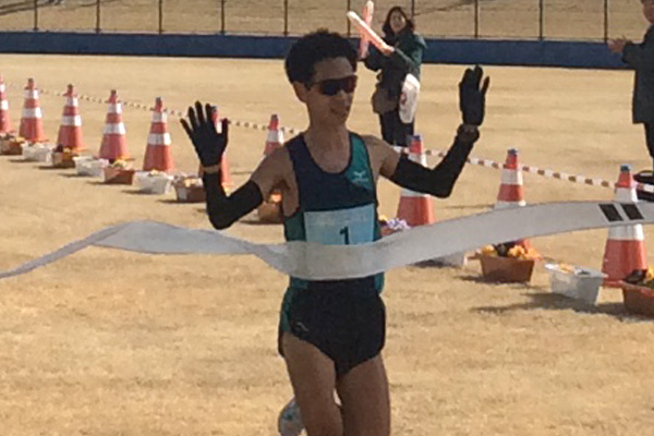 海部川風流マラソン　和田壮平選手が一人旅。2位と16分41秒の差をつけて2回目の優勝