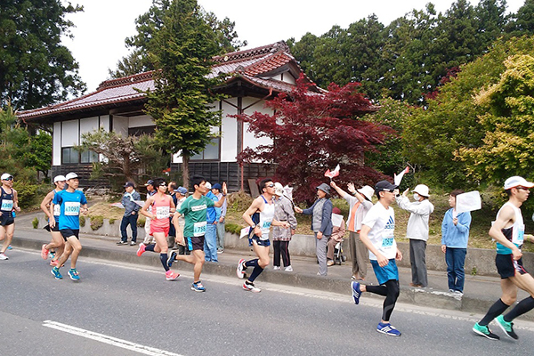 いわて奥州きらめきマラソン　風にも負けず、下田翔子が2時間48分40秒で大会新記録！