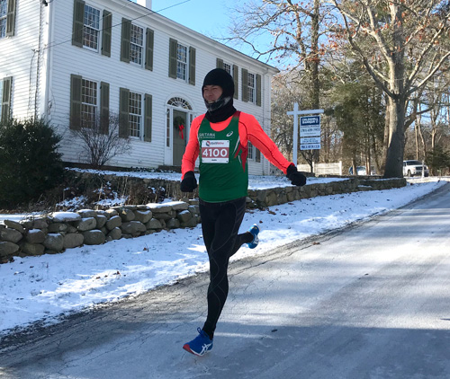 2018年のマーシュフィールド元旦マラソン。川内選手の服装からも寒さが伝わる
