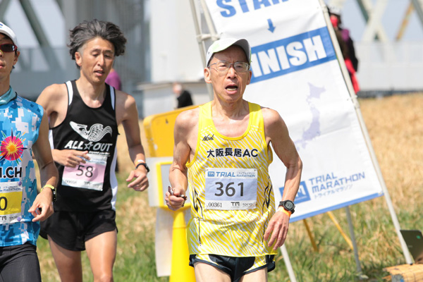 74歳で自己ベスト10分以上更新　最年長サブ3.5ランナーは「今が食欲も練習量も最高」