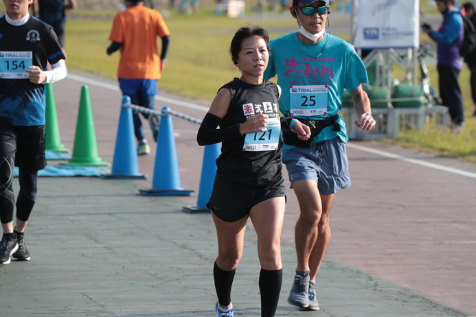 写真は昨年11月の岐阜・長良川 Trial Marathonでの若杉真澄さん