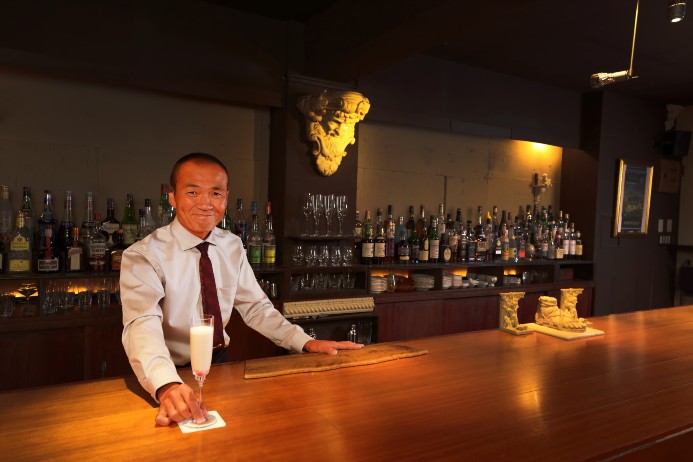 会員制バー「Bar Dio Nile」のマスターである山田さん