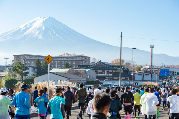 【レースに出よう 11】営業トークは「マラソン走ってきました！」夢は47都道府県の大会走破