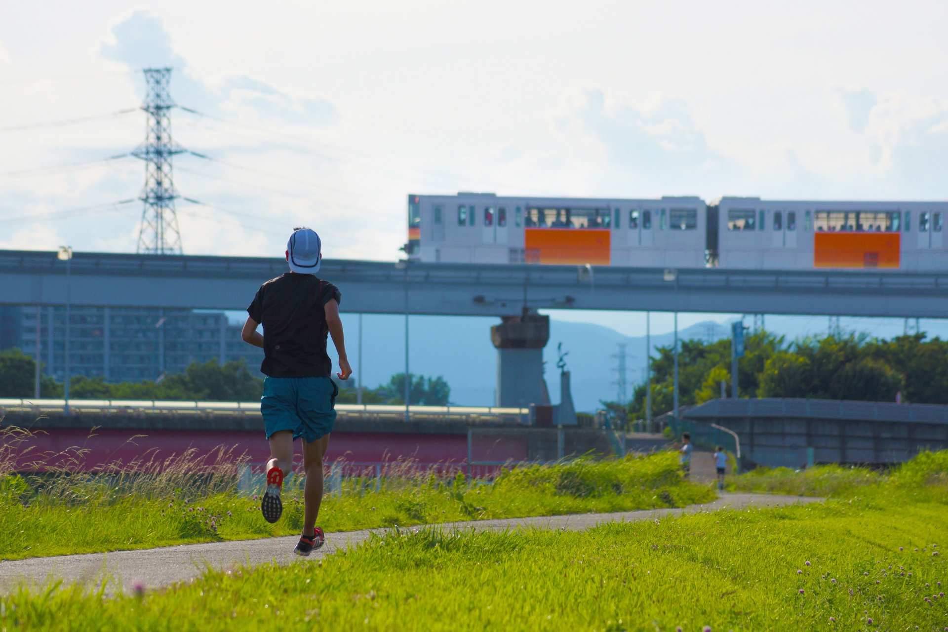 【月間100kmでフル完走 08】脳のストッパーに打ち勝つ30km分割法